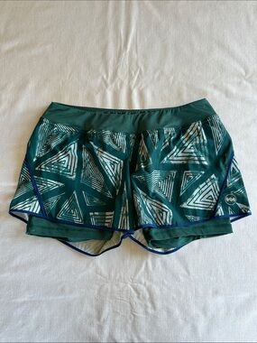 Janji 2-in-1 Pace Short Kikko Triangle L